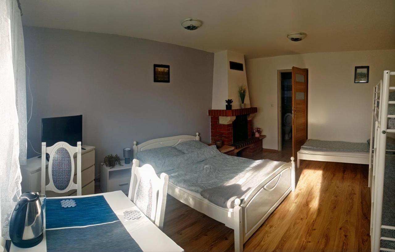 Zator Sleepover Εξωτερικό φωτογραφία